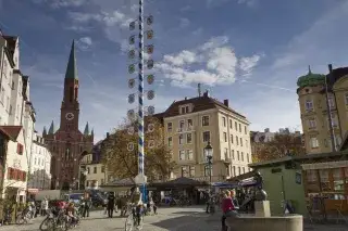 20210312_Sankt_Johann_Baptist_Katy_Spichal Der Wiener Platz in Haidhausen