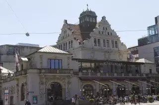 20210107_Künstlerhaus_Lenbachplatz_Katy_Spichal Das Künstlerhaus am Lenbachplatz wurde 1900 von Prinzregent Luitpold von Bayern eingeweiht