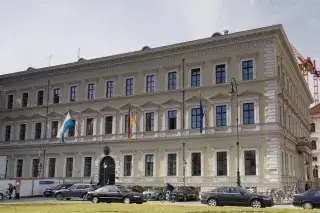 201203_Odeonsplatz_Odeon_Katy_Spichal Das Odeon, Sitz des Bayerischen Innenministeriums.