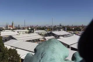 201204_aussicht-bavaria_muenchen.deKaty Spichal Ausblick von der Bavaria-Statue über das Oktoberfest