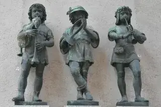 201212_karlstor-figuren-mde Historische Figuren am Karlstor