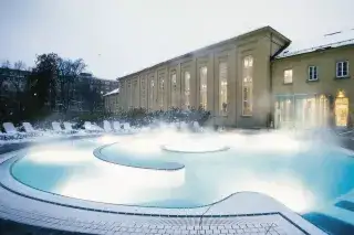201215_nordbad_aussenbecken_swm Winterbaden im beheiztes Außenbecken im Nordbad