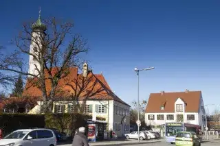 20201201-heiligkreuz-kirche2-4-3 Heilig-Kreuz-Kirche in Forstenried