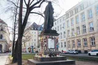 210226_vorfruehling_goettlicher Gedenkstäte für Michael Jackson am Promenadeplatz