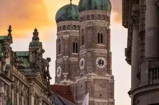 20210928_Frauenkirche_marcodebus Frauenkriche bei Sonnenuntergang