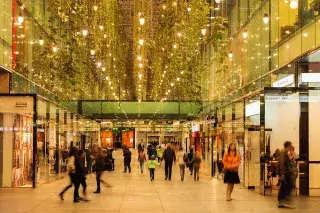 Shoppen in den Fünf Höfen