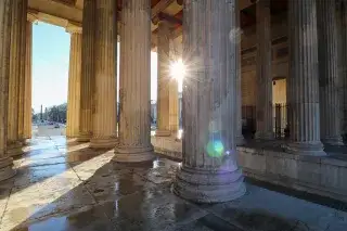 210108_koenigsplatz-säulenhalle-Sonne_Marie-LycePlaschka Säulenhalle Königsplatz