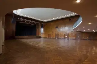 210130_innen-raum-alte-kongresshalle Saal innen in der Alten Kongresshalle