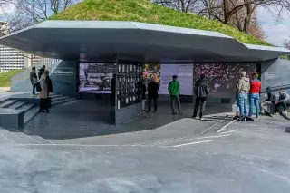 Die Architektur des Pavillons steckt voller Symbolkraft Die Architektur des Pavillons steckt voller Symbolkraft