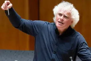 Sir Simon Rattle Sir Simon Rattle wird neuer Chefdirigent des BR-Symphonieorchesters