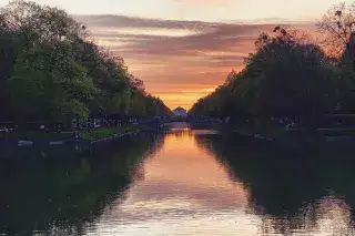 20210510_Bilder Social_Anette Göttlicher Sonnenuntergang am Schloss Nymphenburg.