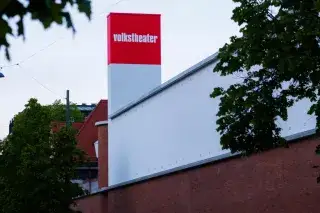 20210525_Bilder Social_Anette Göttlicher Das Volkstheater in München.