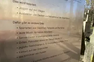 20210429_Alter_Nordfriedhof_Anette_Göttlicher Diese Verhaltensregeln gelten auf dem Alten Nordfriedhof