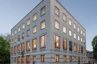20201210_Amerikahaus Das Amerikahaus am Karolinenplatz in der Maxvorstadt