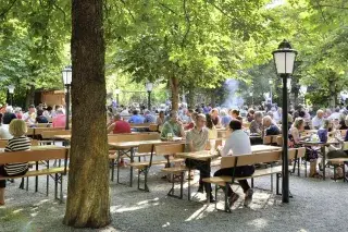 20210816_Biergarten Aumeister Der Biergarten zum Aumeister im Englischen Garten.