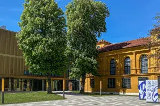 20210826_Lenbachhaus_Michael_Hofmann Das Lenbachhaus im Kunstareal in der Maxvorstadt von außen