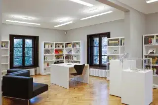 20210624_Monacensia_im_Hildebrandhaus_ES Ein Ort zum Stöbern und Studieren: Die Monacensia ist Literaturarchiv, Bibliothek und Ausstellungshaus