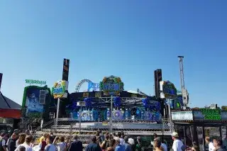 Der Predator auf dem Oktoberfest
