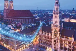 201106_M-net Neues Rathaus und Frauenkirche München