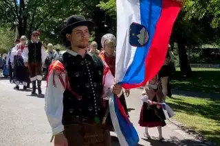 Slowenischer Kulturverein Lipa zur großen Parade "München 2022" Slowenischer Kulturverein Lipa zur großen Parade "München 2022"
