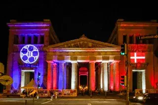 Light Art am Königsplatz zur EURO 2024 Light Art am Königsplatz zur EURO 2024