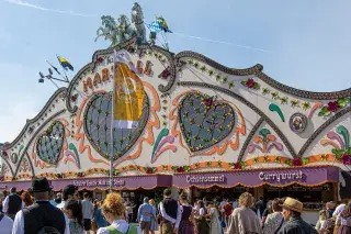 Marstall-Festzelt - Außenansicht