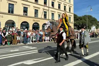 Trachten- und Schützenzug