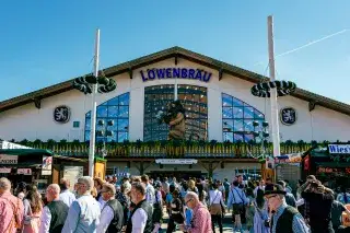 Löwenbräu-Festzelt
