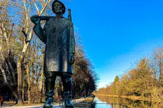 Denkmal Isarflößer am Isarkanal Denkmal Isarflößer am Isarkanal