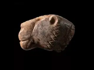 Löwenköpfchen aus Elfenbein, Vogelherd, 40.000-30.000 v. Chr Löwenköpfchen aus Elfenbein, Vogelherd, 40.000-30.000 v. Chr